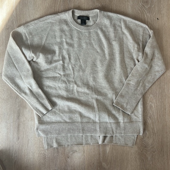 Tahari Cashmere Sweater - Picture 2 of 6